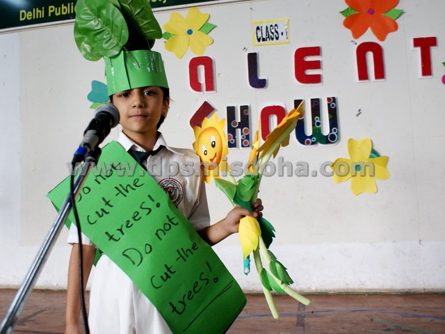 Best out of waste.... Theme -Save earth 🌎(fancy dress competition) | Fancy  dress costumes kids, Fancy dress competition, Budget beautiful